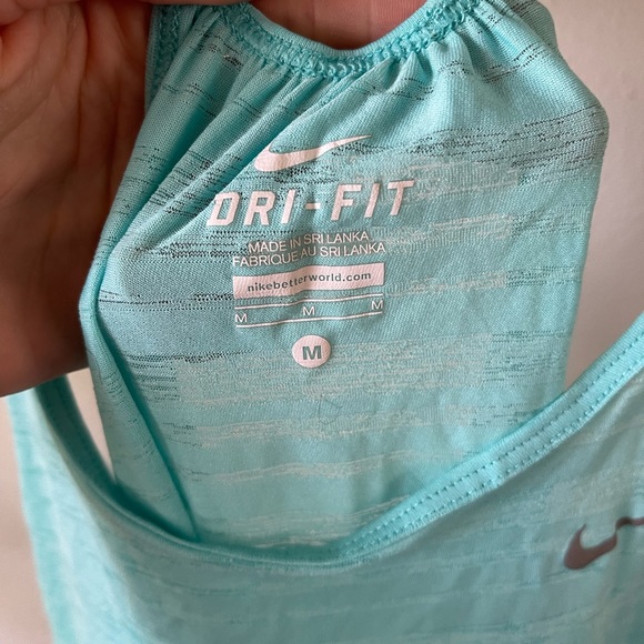 Nike Dri-Fit tank - Picture 2 of 3